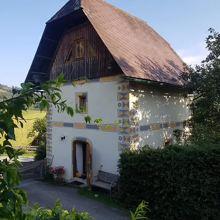 Turmhaus Am Perschlhof Vakantiehuis Murau